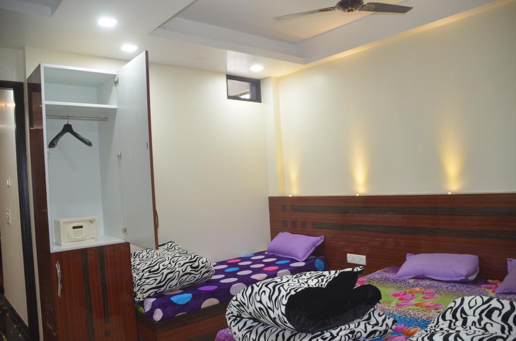 Goel Residency Hotel Delhi  Room photo